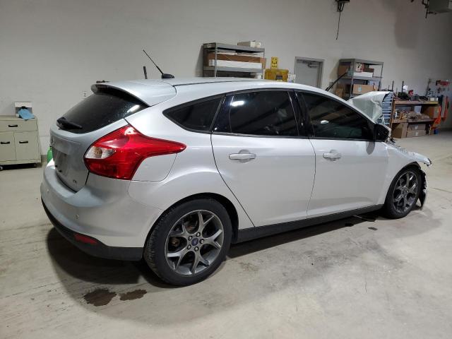 1FADP3K29EL297763 - 2014 FORD FOCUS SE SILVER photo 3