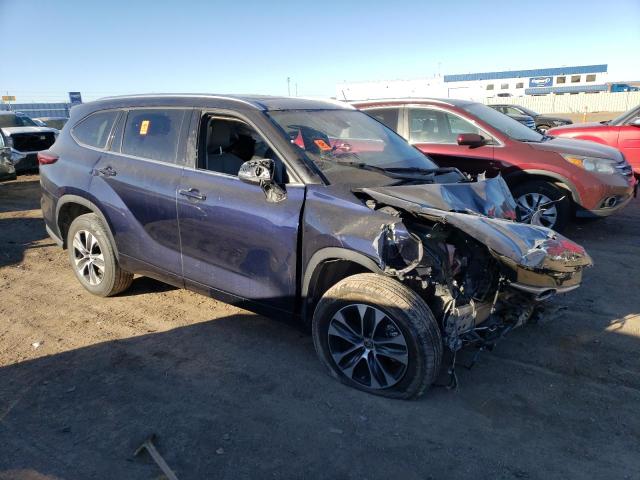 5TDGZRAH1LS017940 - 2020 TOYOTA HIGHLANDER XLE BLUE photo 4