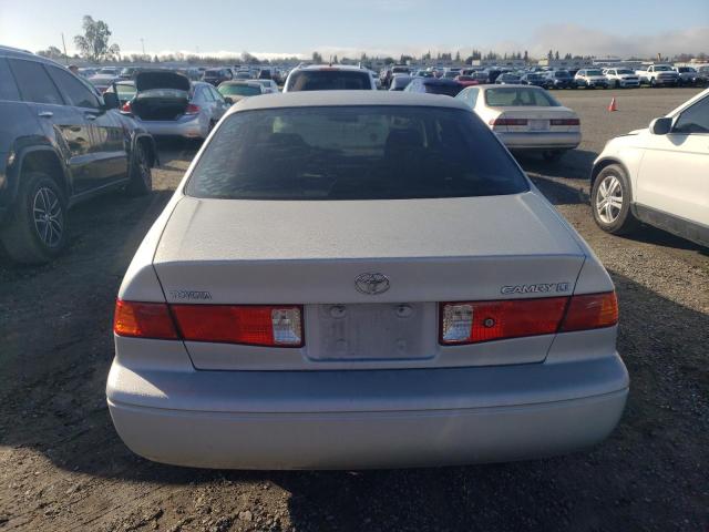 4T1BG22K01U056864 - 2001 TOYOTA CAMRY CE SILVER photo 6