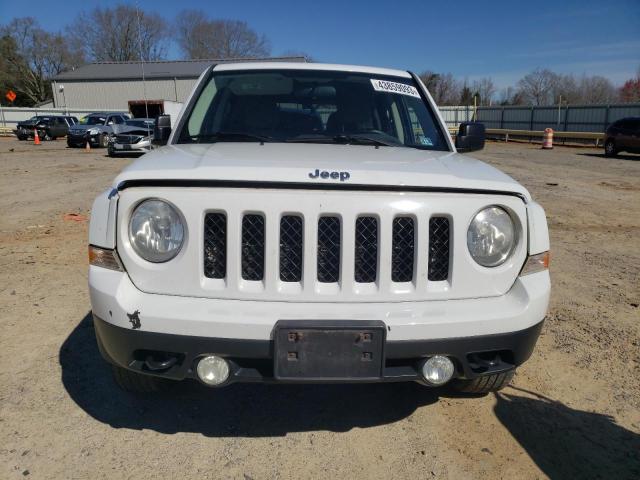 1J4NF1GB9BD279147 - 2011 JEEP PATRIOT SP WHITE photo 5