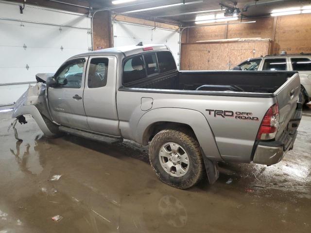 5TFUU4EN2FX128032 - 2015 TOYOTA TACOMA ACCESS CAB ვერცხლისფერი ფოტო 2