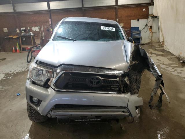 5TFUU4EN2FX128032 - 2015 TOYOTA TACOMA ACCESS CAB ვერცხლისფერი ფოტო 5