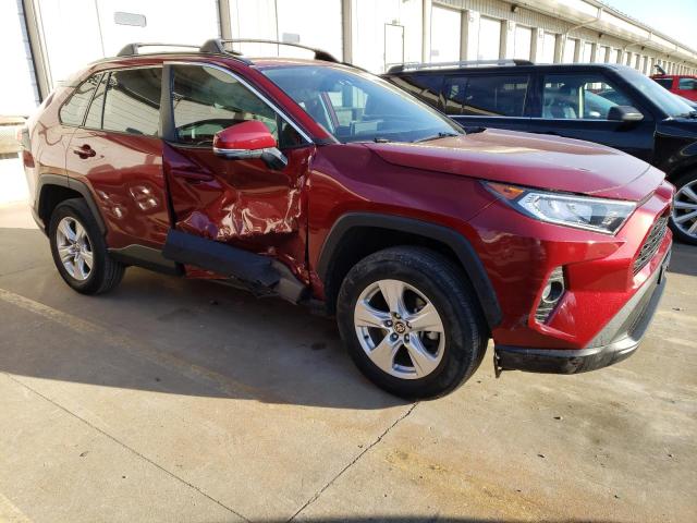 2T3W1RFV1MW132023 - 2021 TOYOTA RAV4 XLE BURGUNDY photo 4