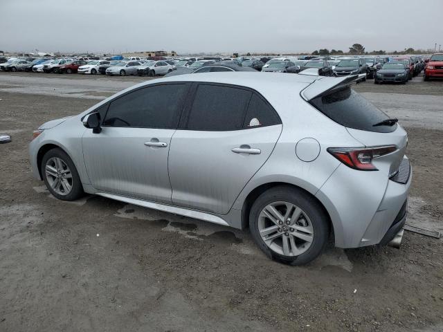 JTNK4RBE3K3066579 - 2019 TOYOTA COROLLA SE SILVER photo 2