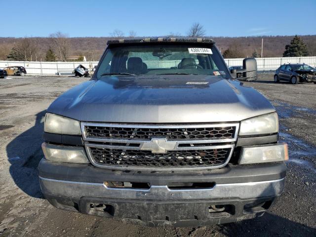 1GCEK19BX6Z213925 - 2006 CHEVROLET SILVERADO K1500 SILVER photo 5