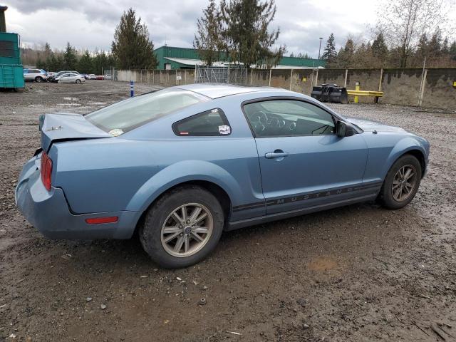 1ZVFT80N355257060 - 2005 FORD MUSTANG BLUE photo 3