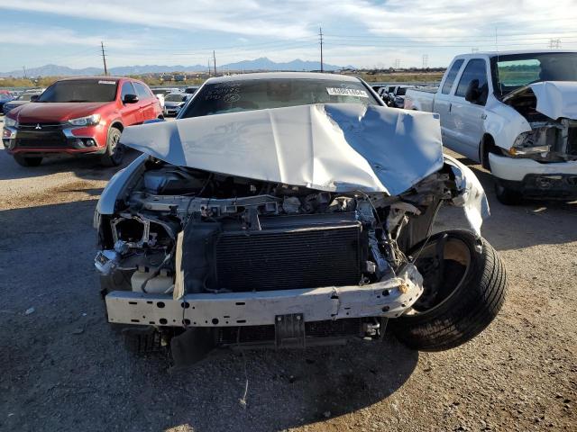 2C3CCAPTXKH679028 - 2019 CHRYSLER 300C SILVER photo 5