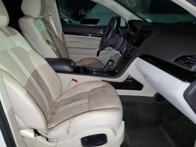 2LMHJ5AT9FBL02531 - 2015 LINCOLN MKT WHITE photo 5