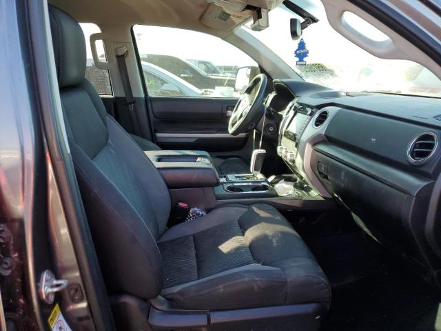 5TFRM5F18EX076475 - 2014 TOYOTA TUNDRA DOUBLE CAB SR/SR5 GRAY photo 5