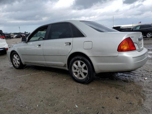 4T1BF28B8YU072749 - 2000 TOYOTA AVALON XL SILVER photo 2