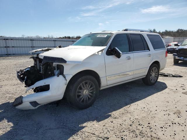 5LMJJ2J50BEJ03263 - 2011 LINCOLN NAVIGATOR WHITE photo 1