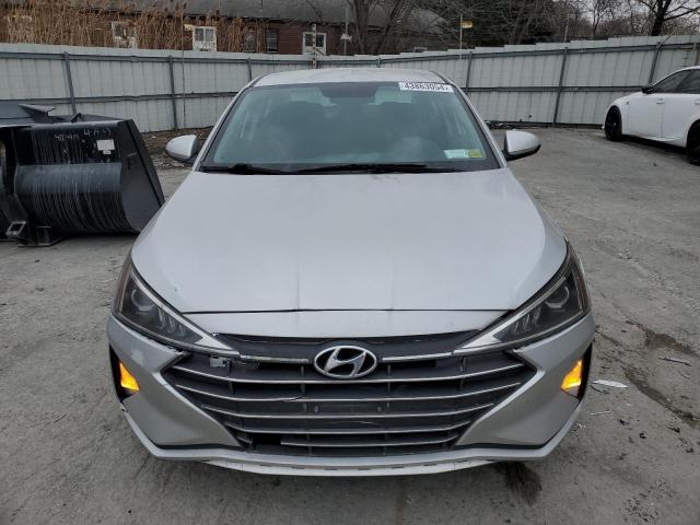 5NPD74LF3KH452521 - 2019 HYUNDAI ELANTRA SE SILVER photo 5