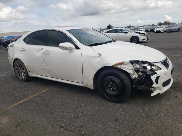 JTHBF5C25A2100245 - 2010 LEXUS IS 250 WHITE photo 4