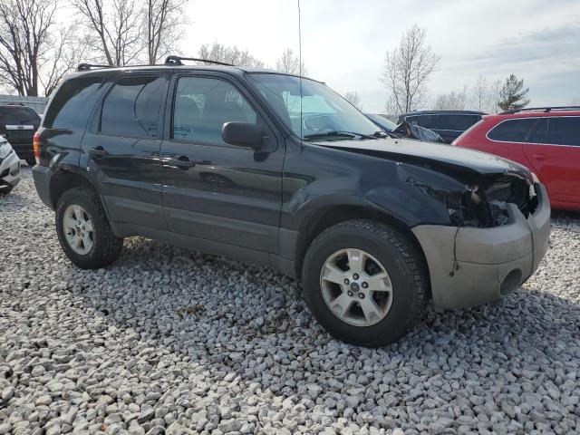 1FMYU03176KA05734 - 2006 FORD ESCAPE XLT BLACK photo 4