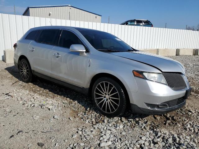 2LMHJ5AT7DBL56505 - 2013 LINCOLN MKT SILVER photo 4