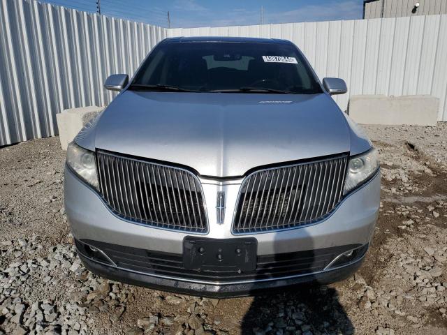 2LMHJ5AT7DBL56505 - 2013 LINCOLN MKT SILVER photo 5