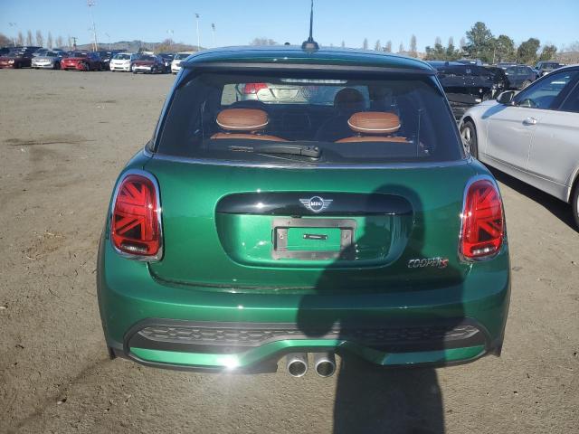 WMW53DH04R2V64077 - 2024 MINI COOPER S GREEN photo 6