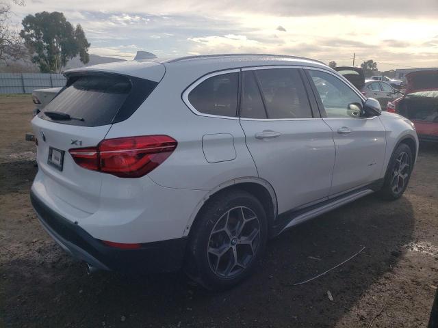 WBXHT3C30H5F71915 - 2017 BMW X1 XDRIVE28I WHITE photo 3