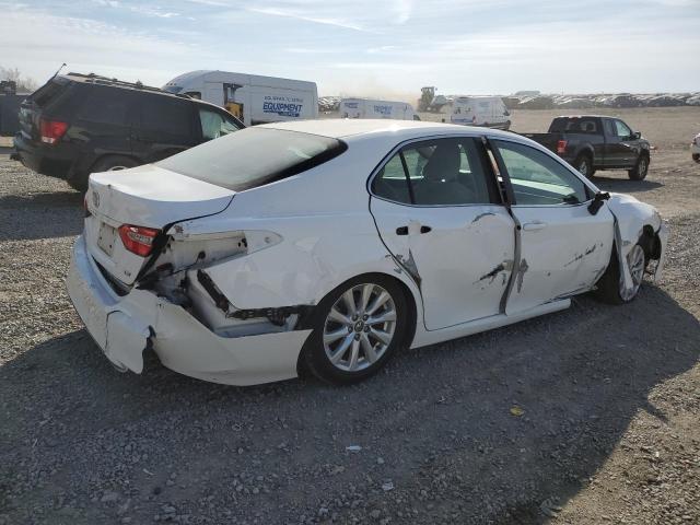 4T1B11HK1JU542036 - 2018 TOYOTA CAMRY L WHITE photo 3