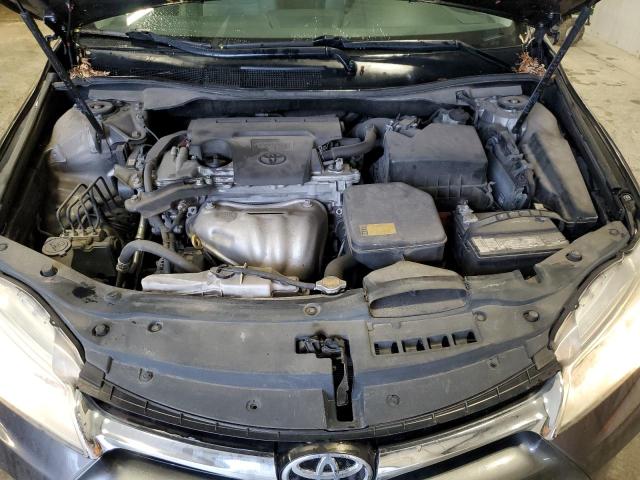 4T4BF1FK1FR504808 - 2015 TOYOTA CAMRY LE GRAY photo 11