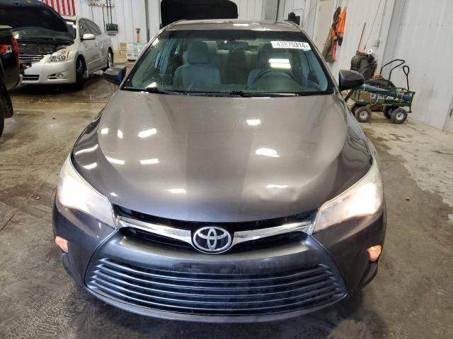 4T4BF1FK1FR504808 - 2015 TOYOTA CAMRY LE GRAY photo 5