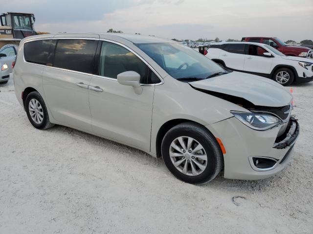 2C4RC1FG3KR653200 - 2019 CHRYSLER PACIFICA TOURING PLUS BEIGE photo 4