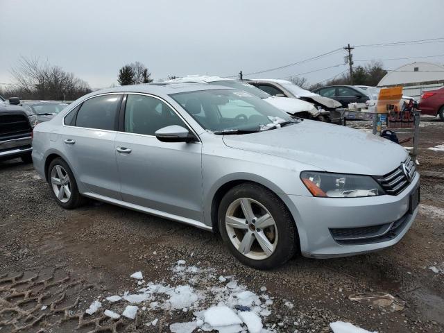 1VWBP7A39CC008328 - 2012 VOLKSWAGEN PASSAT SE 银色 照片 4