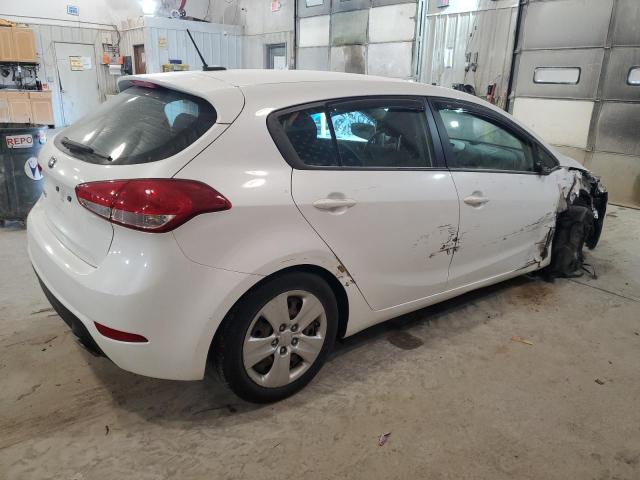 KNAFK5A84G5526275 - 2016 KIA FORTE LX WHITE photo 3