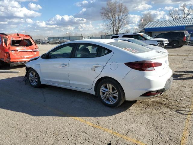 5NPD84LF8KH442130 - 2019 HYUNDAI ELANTRA SEL WHITE photo 2