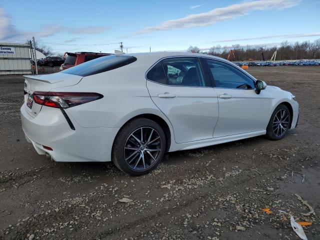 4T1G11AK0PU180807 - 2023 TOYOTA CAMRY SE NIGHT SHADE WHITE photo 3