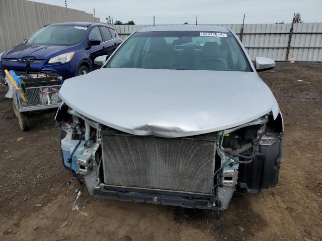 4T1BF1FK9DU265628 - 2013 TOYOTA CAMRY L SILVER photo 5