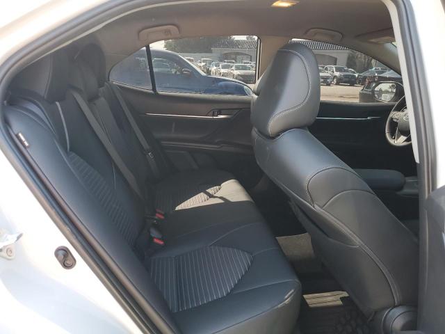 4T1G11AK5RU204411 - 2024 TOYOTA CAMRY SE NIGHT SHADE WHITE photo 10