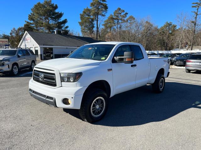 2011 TOYOTA TUNDRA DOUBLE CAB SR5, 