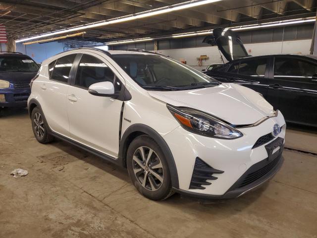 JTDKDTB31J1616470 - 2018 TOYOTA PRIUS C WHITE photo 4