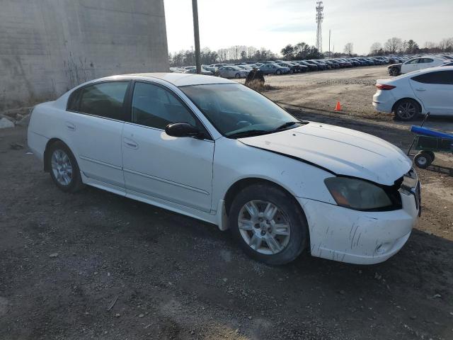 1N4AL11DX6N363832 - 2006 NISSAN ALTIMA S WHITE photo 4