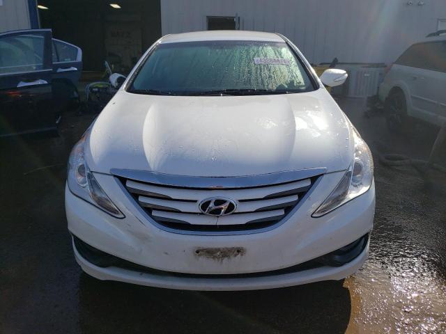 5NPEB4AC0EH896570 - 2014 HYUNDAI SONATA GLS WHITE photo 5