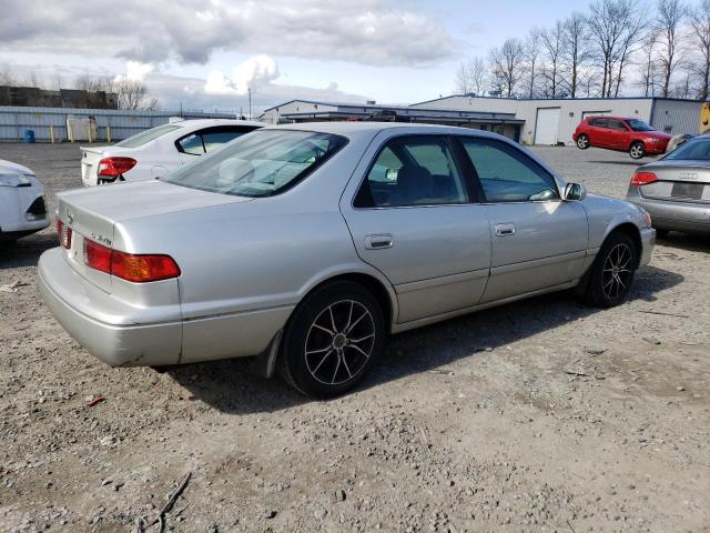 4T1BG22K4YU642963 - 2000 TOYOTA CAMRY CE SILVER photo 3