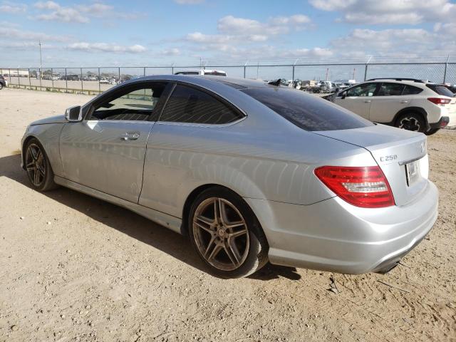 WDDGJ4HB6FG372702 - 2015 MERCEDES-BENZ C 250 SILVER photo 2