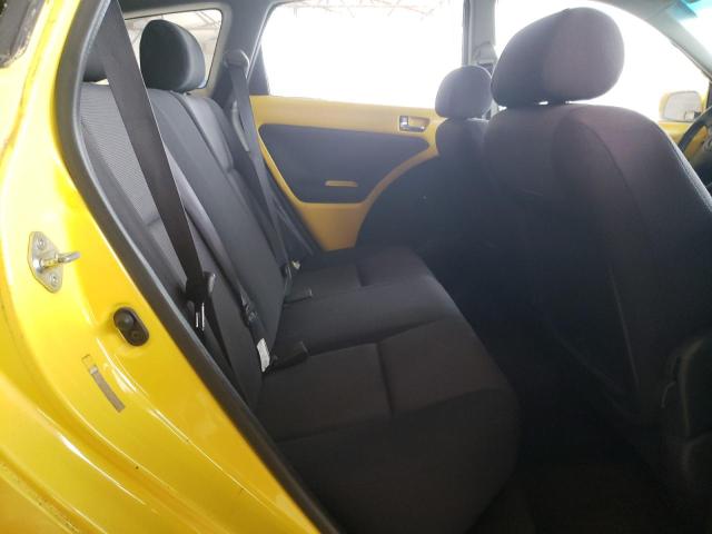 2T1KR38EX4C203554 - 2004 TOYOTA COROLLA MA XR YELLOW photo 10