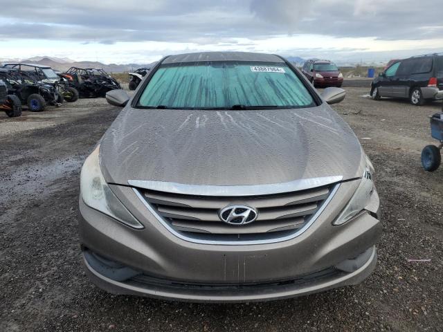 5NPEB4AC4EH903374 - 2014 HYUNDAI SONATA GLS BROWN photo 5