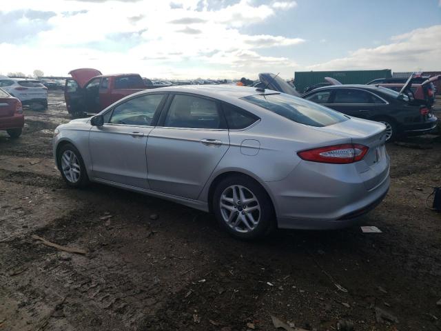 3FA6P0H75FR158095 - 2015 FORD FUSION SE SILVER photo 2