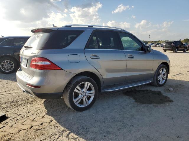 4JGDA5HB2CA036901 - 2012 MERCEDES-BENZ ML 350 4MATIC GRAY photo 3