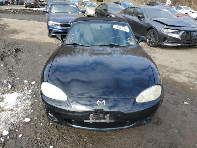 JM1NB353930302153 - 2003 MAZDA MX-5 MIATA BASE BLACK photo 5