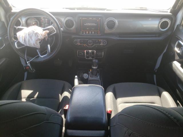 1C4HJXEN4JW327951 - 2018 JEEP WRANGLER U SAHARA WHITE photo 8