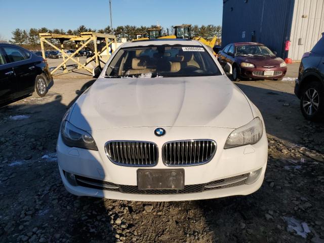 WBAXH5C53DDW13947 - 2013 BMW 528 XI WHITE photo 5