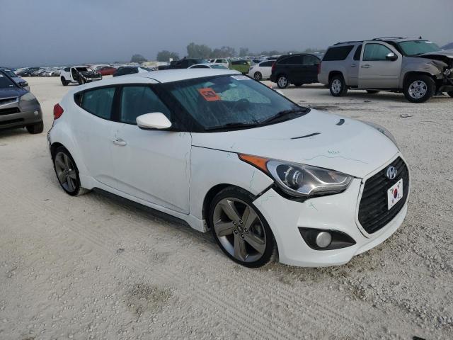 KMHTC6AE9DU131584 - 2013 HYUNDAI VELOSTER TURBO WHITE photo 4