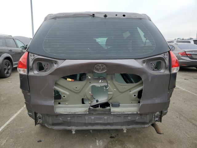 5TDKA3DC1BS005669 - 2011 TOYOTA SIENNA BASE GRAY photo 6