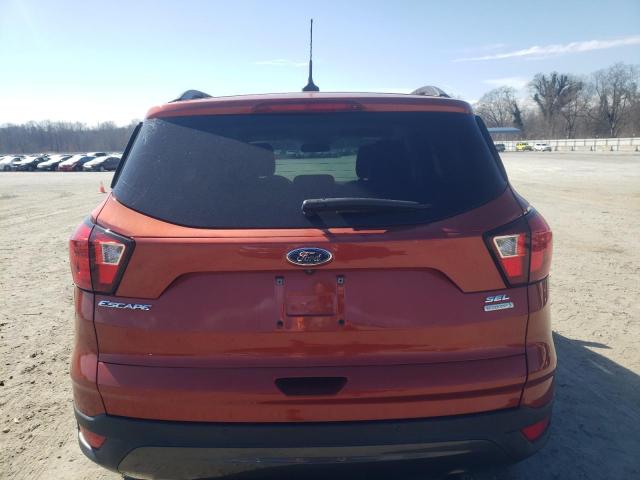 1FMCU0HD1KUA88170 - 2019 FORD ESCAPE SEL ORANGE photo 6