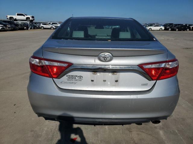 4T1BF1FK5HU326186 - 2017 TOYOTA CAMRY LE SILVER photo 6