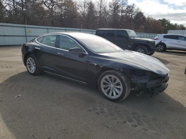 5YJSA1E2XJF295083 - 2018 TESLA MODEL S BLACK photo 4